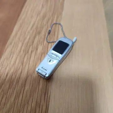 갈라 컬렉션 D502i 다이아몬드 실버 가챠가챠 피규어