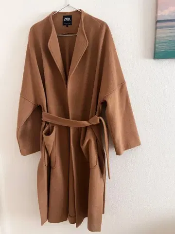 [ ZARA ] 울 혼방 롱 코트 벨트 포함 카멜 M 사이즈