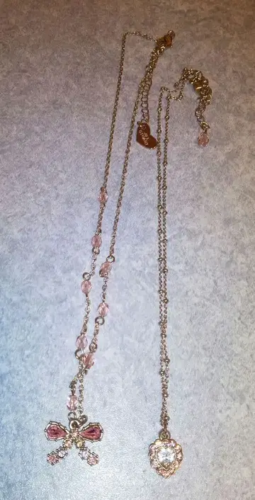 가격 인하 질스튜어트 리본과 하트 모티브 목걸이