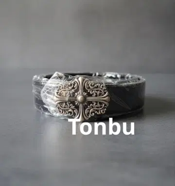 신상품 존재감 크로스 버클 블랙 가죽 벨트