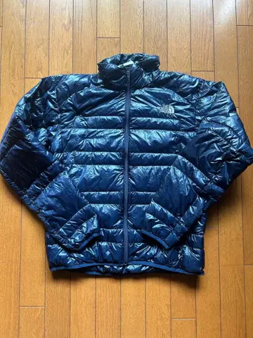 더 노스페이스 라이트 히트 재킷 남성용 M