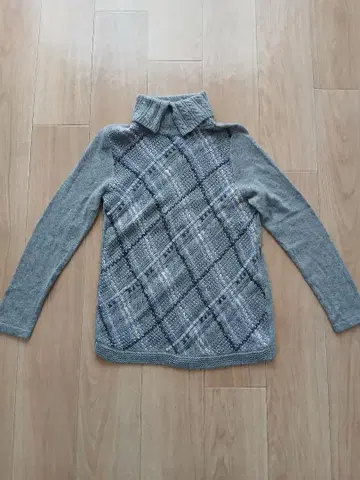 leilian 캐시미어 그레이 계열 체크 무늬 스웨터 9호