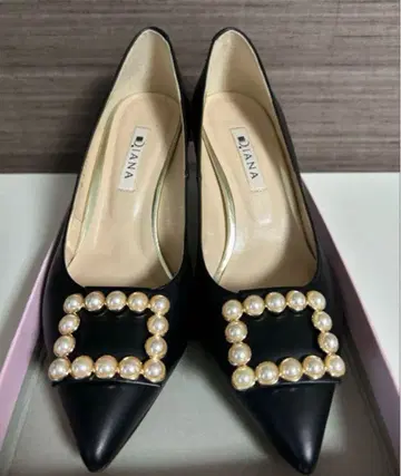 새상품급 DIANA 다이애나 펌프스 23.5cm