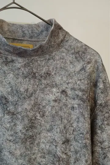 세븐 바이 세븐 모크넥 프린트 롱T