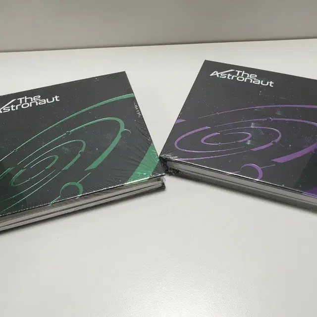 The Astronaut 앨범 (미개봉)