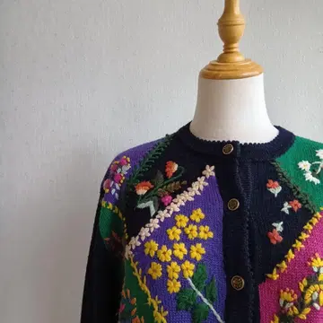 자수 가디건 꽃 울 혼방 장미 버튼