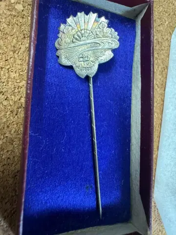대일본휘장상회제 충용현창회 특별찬조원장 핀 배지 앤티크