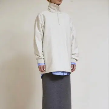 PHEENY 피니 하프 지퍼 맨투맨