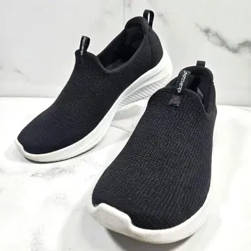 SKECHERS 메모리폼 슬립온 스니커즈 블랙 22.5cm