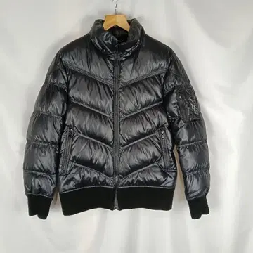 UNIQLO 프리미엄 다운 재킷 M 광택 블랙 B4041