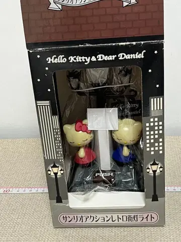 2007년 산리오 액션 레트로 거리 키티 다니엘 동작 확인 완료