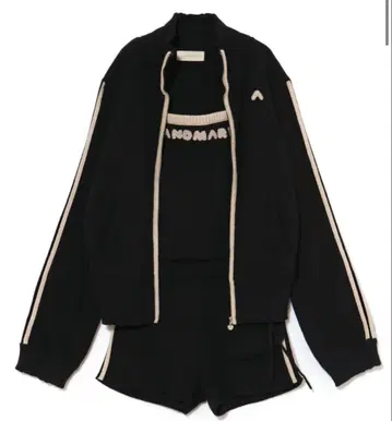 andmary Zoe full zip set up black