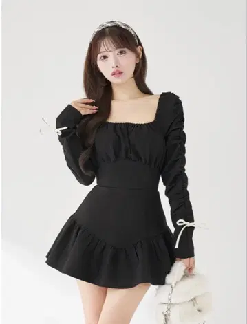 Darich 스퀘어넥 개더 미니 원피스 블랙 미니 원피스