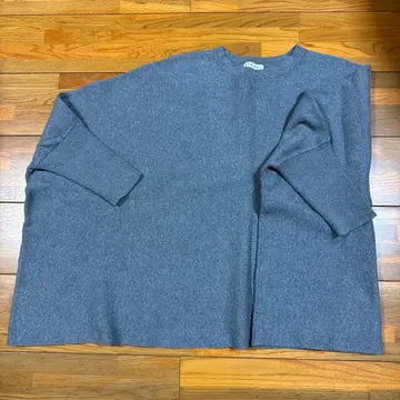 CYNICAL 그레이 오버 사이즈 니트 스웨터