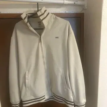 (인기) VANS 반스 트랙 자켓 자수 로고 포함 베이지 L
