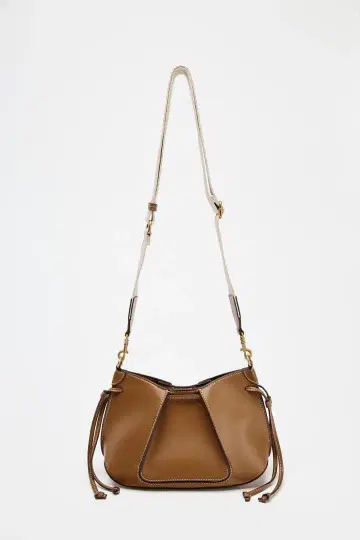 ZARA 가죽 숄더백