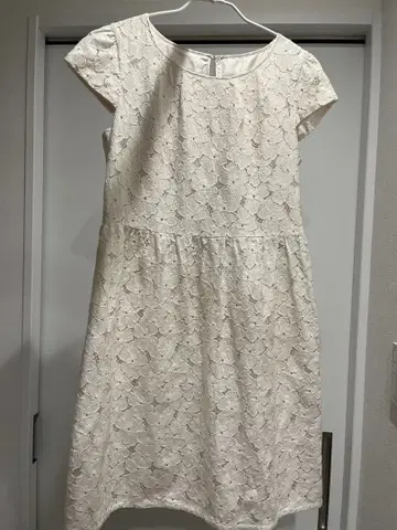 온워드 anySiS 아이보리 레이스 반팔 무릎 기장 원피스