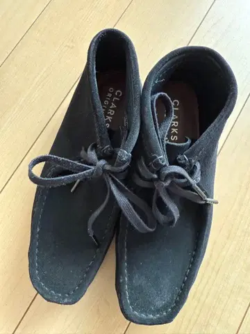 CLARKS 블랙 왈라비