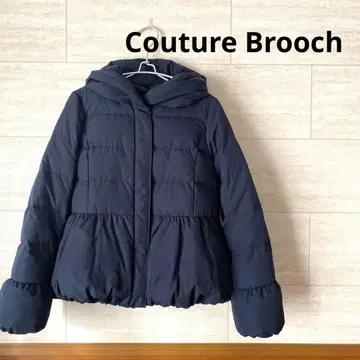 Couture Brooch 쿠튀르 브로치 페플럼 다운 코트