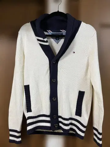 아이보리/네이비 버튼 가디건