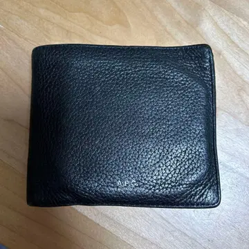 A.P.C. 블랙 접이식 지갑