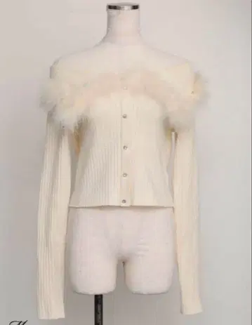 m.me.eme 엠미엠페더 퍼 니트