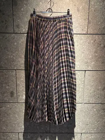 플로렌트 체크 무늬 플리츠 스커트