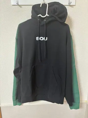 WINDANDSEA 후드 부착 후드티 블랙/그린