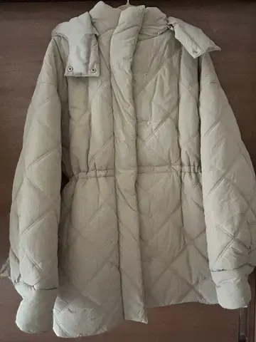 mystic 퀼팅 다운 자켓 베이지