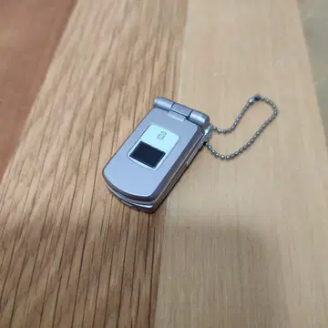 갈라 컬렉션 P900iV 샴페인 골드 피규어 피규어