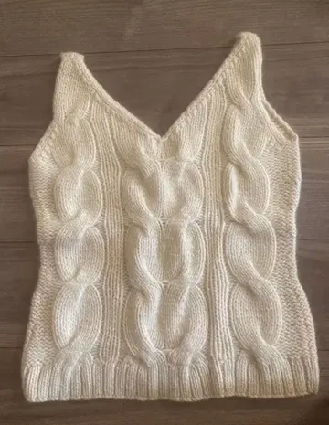 새상품급 캐시미어 100% 아이보리 케이블 짜임 니트