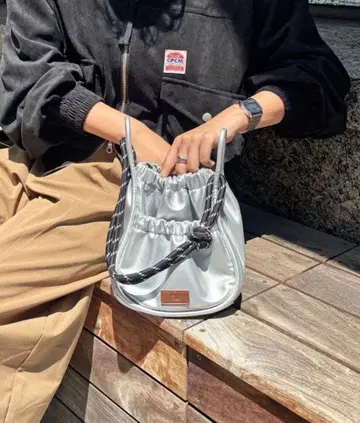 CPCM PU 파라코드 개더 미니 숄더백 실버 [ 즉시 구매 OK! ]