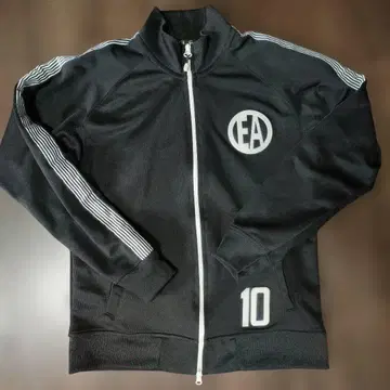 EA 로고 블랙 자켓