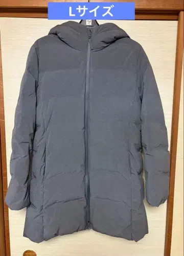 유니클로 심리스 다운 숏코트 L 사이즈