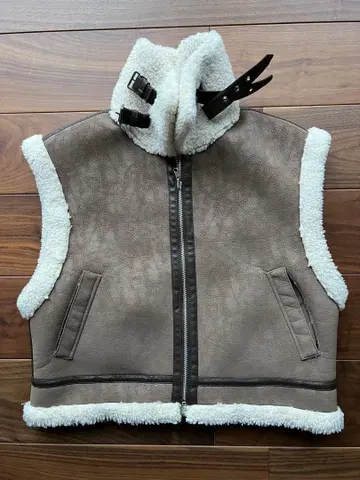 시루무린 리버서블 무스탕 보아 베스트