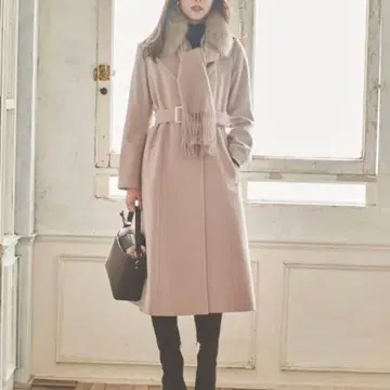 트란테안 퍼 달린 롱 코트