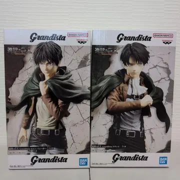 진격의 거인 피규어 2체 세트