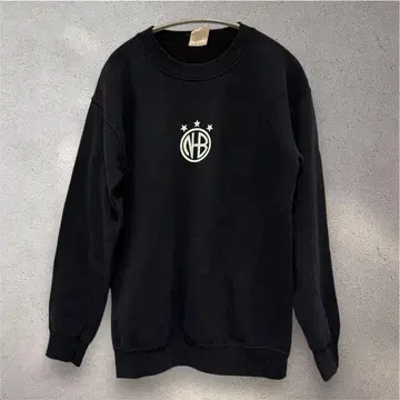 블랙 자수 로고 맨투맨 S 사이즈