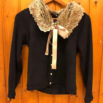 axes femme 블랙 플리스 옷깃 가디건