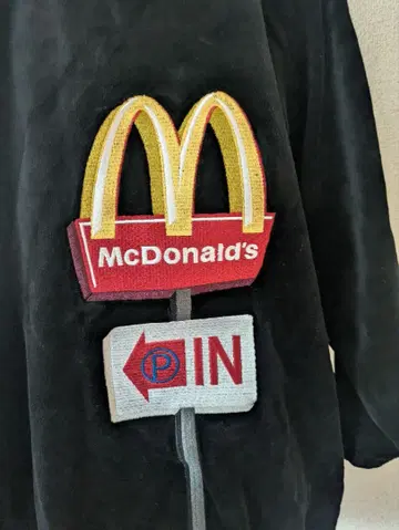 택 포함 새상품 그라니프 x 맥도날드 콜라보 간판 자켓