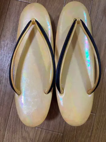 일본 의류 조리 옐로우 컬러