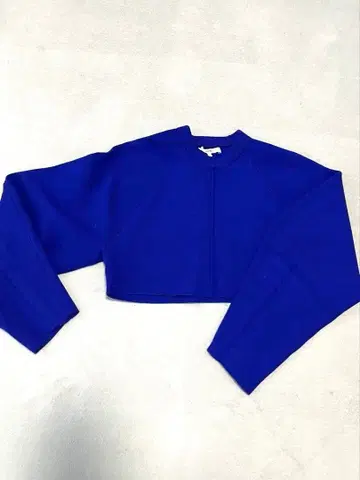 [ 새상품급 ] 언리드 코쿤슬리브 숏 니트 로얄 블루