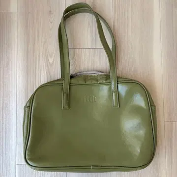 올리브 그린 핸드백 ftih