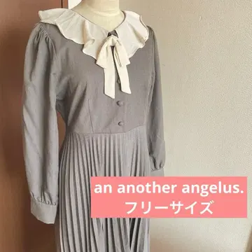 an another angelus. 플레어 클릭 카라 플리츠 원피스