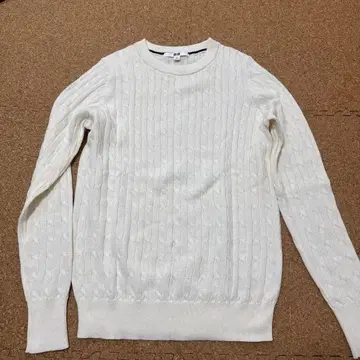 UNIQLO 케이블 니트 스웨터 M 화이트 유니클로