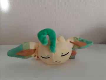 포켓몬 센터 쿠타리 봉제 인형 리피아 오야스미 ver.
