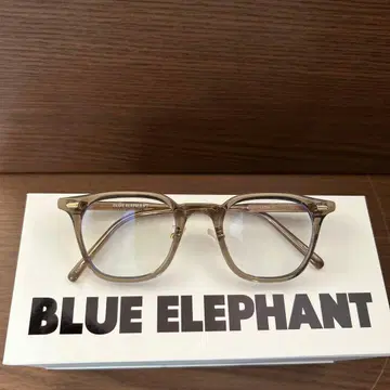 BLUE ELEPHANT LATW 카키