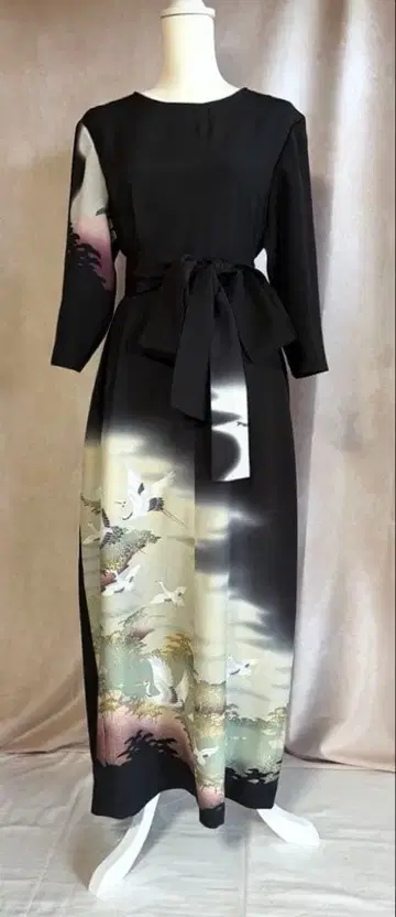 기모노 리메이크 블랙 전통 예복 기모노 롱 원피스 학 퍼플