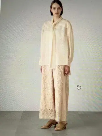 2024 ADORE 어도어 테이프 자수 팬츠 정가 59400