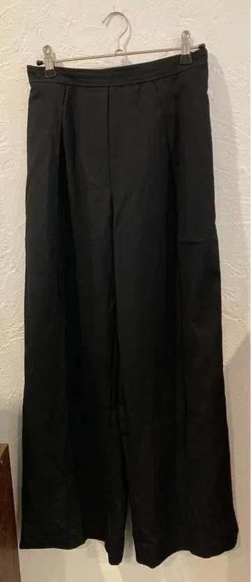 팬 슬랙스 블랙